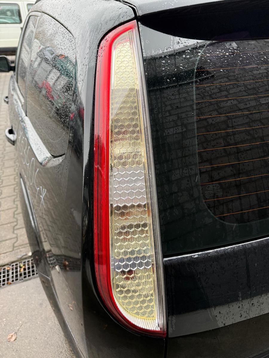 Ford Focus 2 DA3 original R&uuml;cklicht R&uuml;ckleuchte Heckleuchte links Kombi BJ10